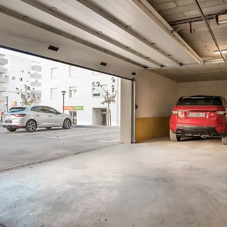 With Parking Space - 20532 Apartment Zadar